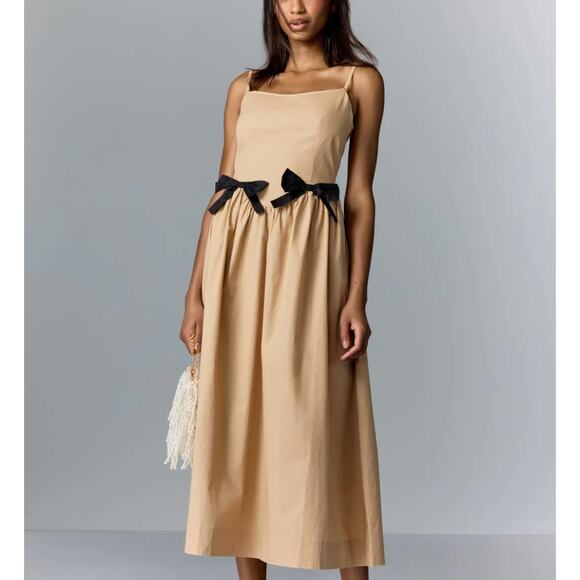 Moon River Dresses & Skirts - Moon River Cream Ballerina Midi Dress MEDIUM Retro Romantic Bows Designer $102